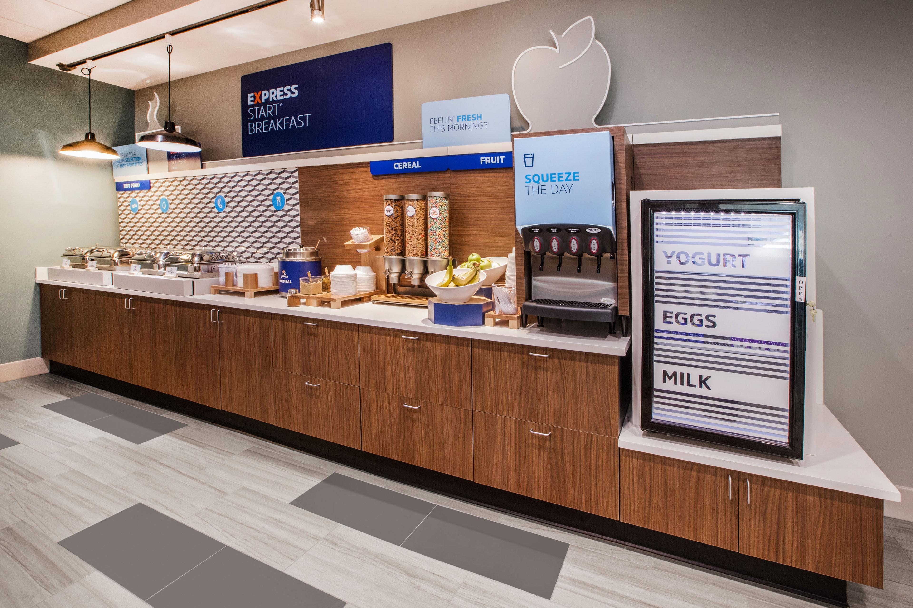 Holiday Inn Express Hotel & Suites York By Ihg Екстериор снимка