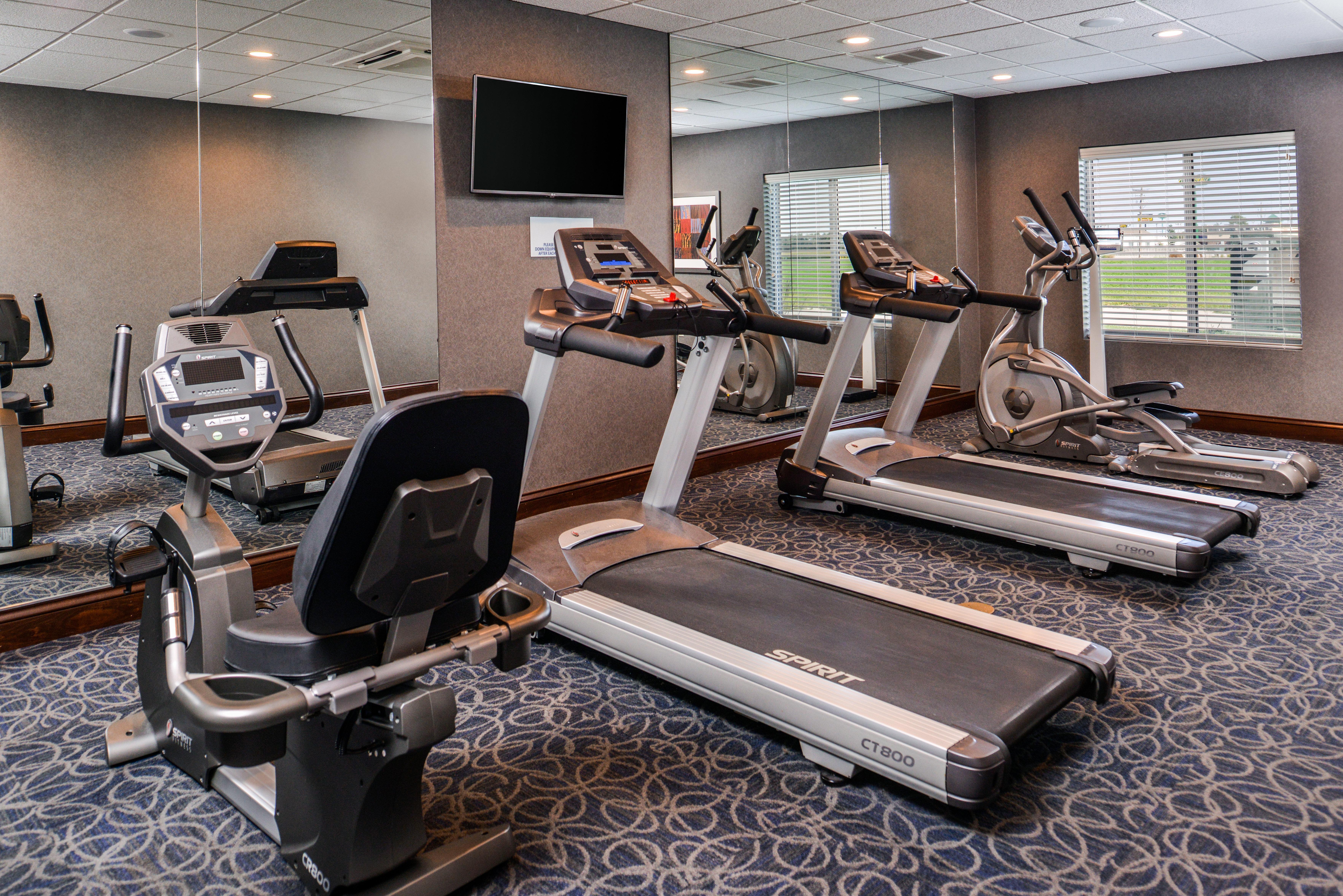 Holiday Inn Express Hotel & Suites York By Ihg Екстериор снимка